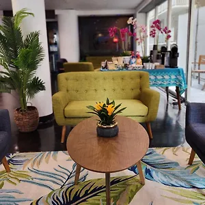 3* Otel Waikiki